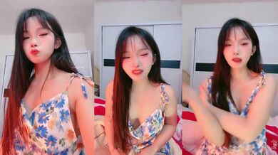 【別得罪小貓】极品小学妹! 全裸骚舞~抖奶~害我狂撸~!! (4)